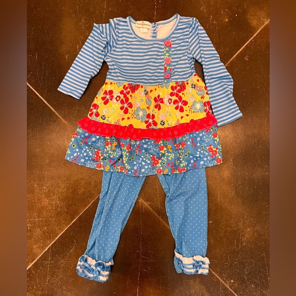 Adorable Sweetness Matching Set - Picture 2 of 2